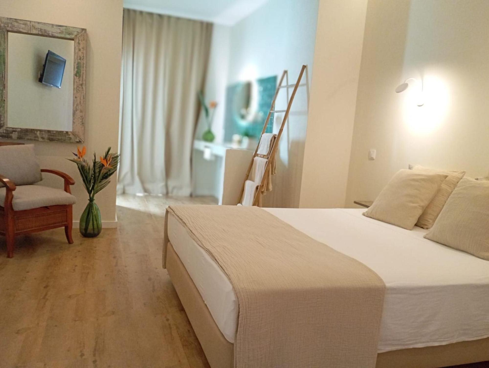 לאגוּ‏ש Santa Cruz - B&B מראה חיצוני תמונה
